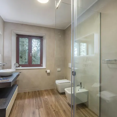 Lv Villa *
