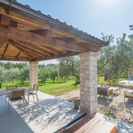 Lv Villa Fiorini